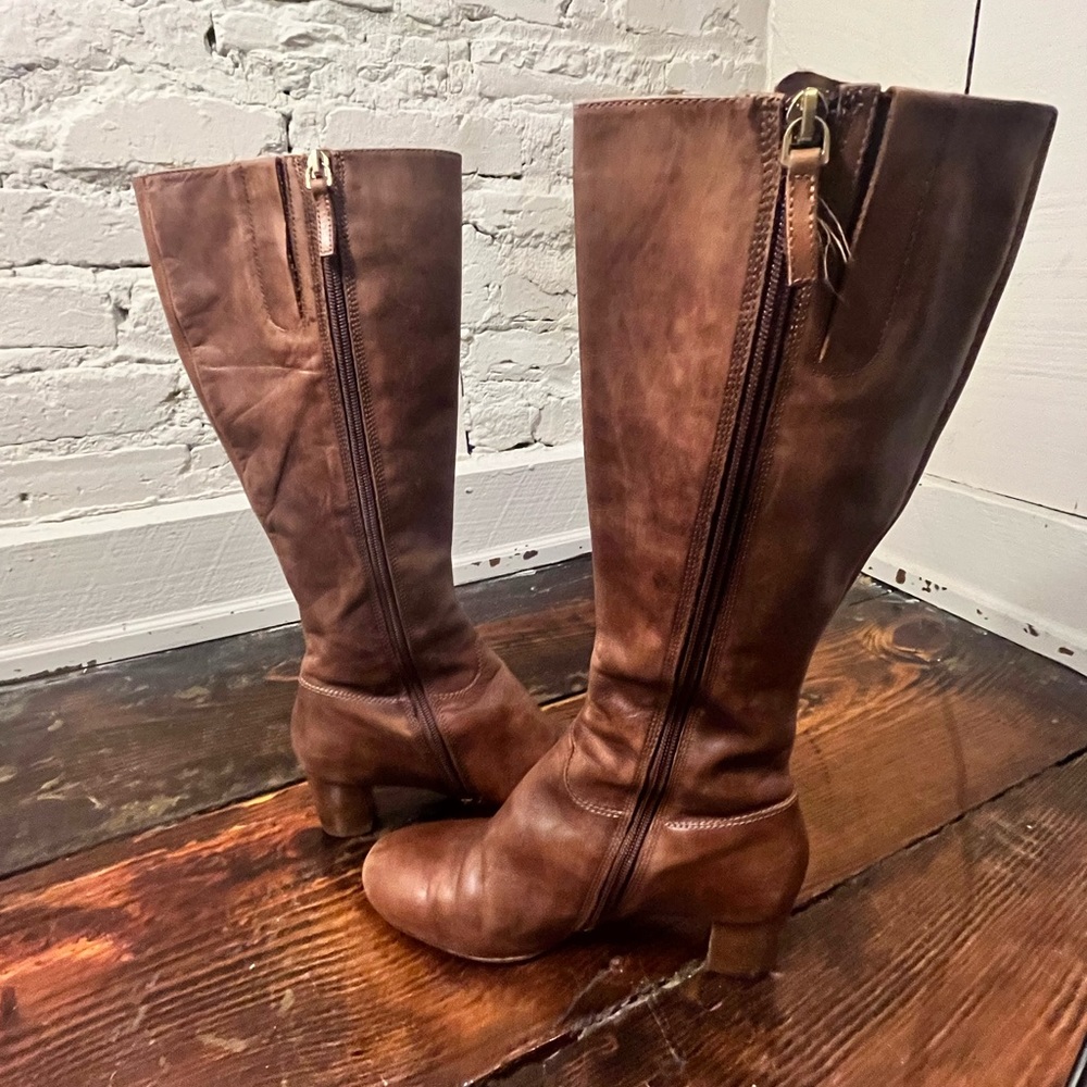 Ecco tall brown leather heeled boots women’s size eu 38 or us 8/8.5